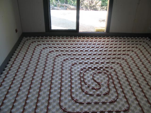 Pompe a chaleur avec plancher chauffant