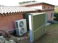 Caisson isolant pour pompe a chaleur